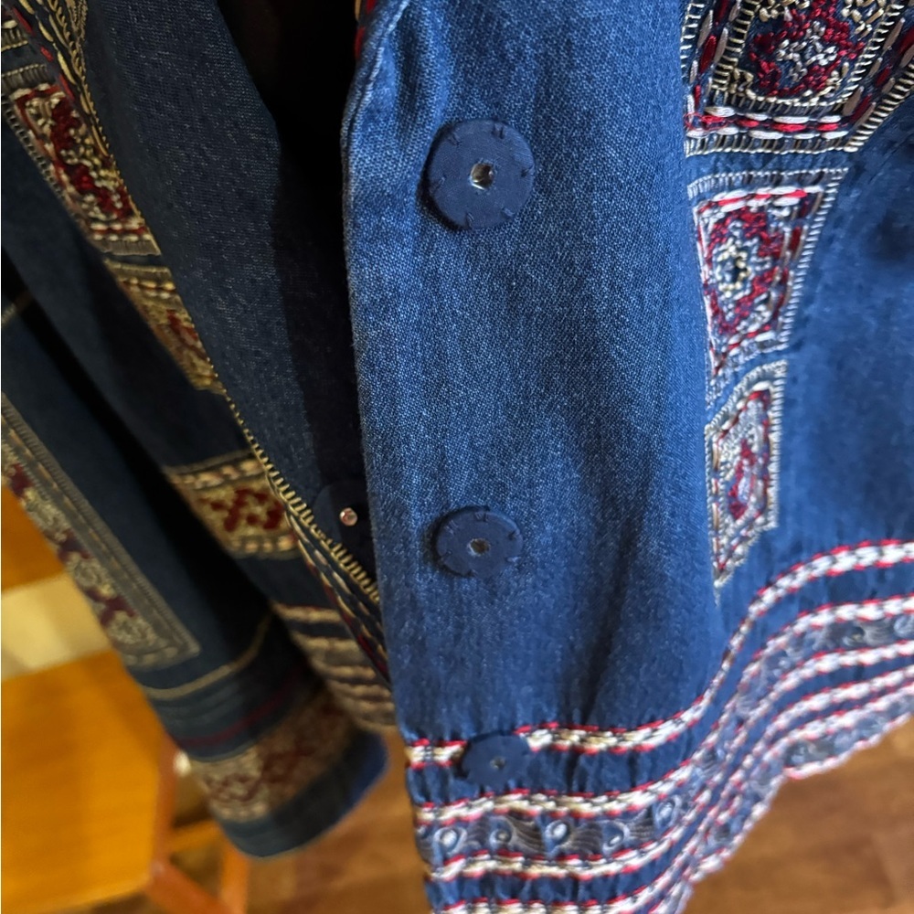 Coldwater Creek Embroidered Denim Jacket Women’s Large Boho Folk Festival - Picture 6 of 15